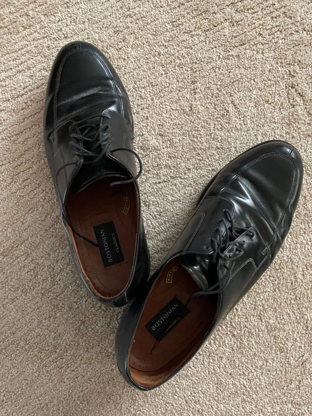 Bostonian men's dress shoe. Size 13.